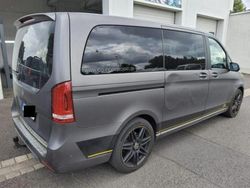 Lackfarbe selenitgrau metallic Gebraucht 2020 Mercedes V300 AMG line Van / Kleinbus | 38.960 € (Superpreis)