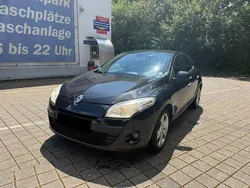 Schwarz Gebraucht 2010 Renault Mégane III Dynamique Limousine | 3.999 € (Guter Preis)