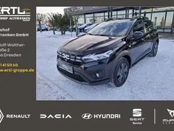 Perlmuttschwarz metallic Gebraucht 2025 Dacia Sandero Expression Kleinwagen | 19.540 € (Fairer Preis)