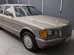 Grau Gebraucht 1986 Mercedes 300 SE Limousine | 8.390 €