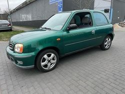 Grün Gebraucht 2000 Nissan Micra Comfort Kleinwagen | 800 € (Fairer Preis)