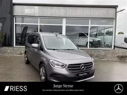 Chromitgrau Gebraucht 2023 Mercedes 180 Style Limousine | 24.969 € (Guter Preis)