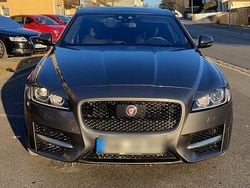 Grau Gebraucht 2017 Jaguar XF Limousine | 19.000 € (Guter Preis)