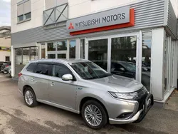 Mitsubishi Outlander P-HEV