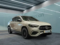 Grau Gebraucht 2025 Mercedes GLA200 AMG SUV | 46.940 € (Teuer)