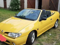 Gelb Gebraucht 1998 Renault Mégane Cabriolet Cabrio | 3.100 € (Teuer)