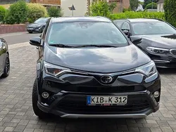 Schwarz Gebraucht 2017 Toyota RAV4 SUV | 17.500 € (Guter Preis)