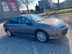 Braun Gebraucht 2010 Renault Laguna III Limousine | 6.250 €