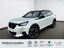 Weiss weiss Gebraucht 2020 Peugeot 2008 GT SUV | 18.240 € (Fairer Preis)