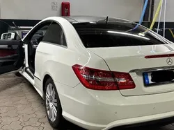 Weiß Gebraucht 2011 Mercedes 220 Coupé | 13.000 €