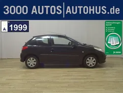 Schwarz perla nera Gebraucht 2009 Peugeot 206 Kleinwagen | 1.790 € (Guter Preis)