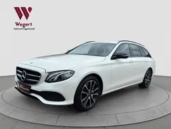 Diamantweiss metalliclack Gebraucht 2019 Mercedes E220 Night Kombi | 30.490 € (Guter Preis)