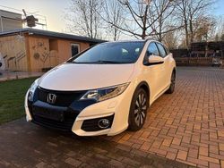 Weiß Gebraucht 2016 Honda Civic Elegance Kombi | 12.900 € (Fairer Preis)