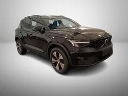 Schwarz Gebraucht 2023 Volvo XC40 Plus SUV | 31.850 € (Guter Preis)