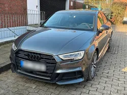 Grau Gebraucht 2018 Audi A3 Sport Limousine | 22.500 € (Fairer Preis)