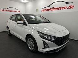 Weiß Gebraucht 2024 Hyundai i20 Limousine | 16.990 € (Guter Preis)