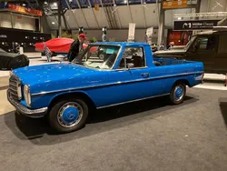 Blau Gebraucht 1973 Mercedes 220 Abholung | 39.900 €