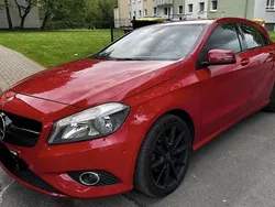 Rot Gebraucht 2015 Mercedes A180 Limousine | 13.499 € (Fairer Preis)