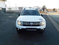 Weiß Gebraucht 2016 Dacia Duster Basis Limousine | 8.350 € (Guter Preis)