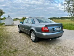 Grau Gebraucht 2000 Audi A4 Limousine | 1.999 € (Fairer Preis)