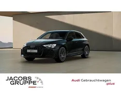 Mythosschwarz metallic Gebraucht 2025 Audi RS3 Sportback Ambiente Kleinwagen | 66.940 € (Etwas zu teuer)