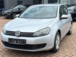 Silber Gebraucht 2011 VW Golf VI Limousine | 3.950 € (Guter Preis)