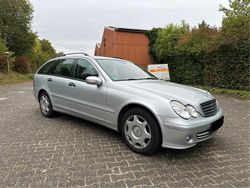 Grau Gebraucht 2007 Mercedes C180 Kombi | 5.990 € (Fairer Preis)