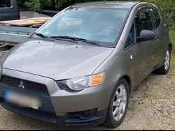 Braun Gebraucht 2009 Mitsubishi Colt Kleinwagen | 2.100 € (Guter Preis)