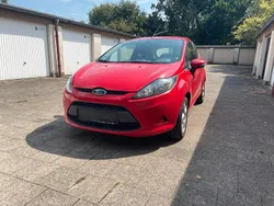 Rot Gebraucht 2009 Ford Fiesta Kleinwagen | 2.350 € (Fairer Preis)