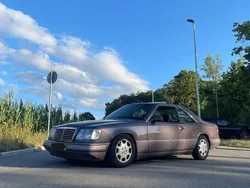 Braun Gebraucht 1994 Mercedes E220 Coupé | 8.990 €