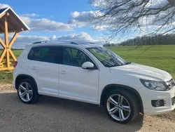 Weiß Gebraucht 2013 VW Tiguan Sportline SUV | 13.888 €