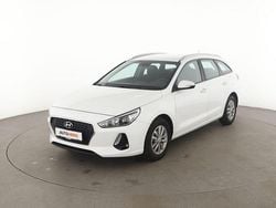 Weiß Gebraucht 2018 Hyundai i30 Comfort Kombi | 13.930 € (Fairer Preis)