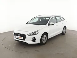 Weiß Gebraucht 2018 Hyundai i30 Comfort Kombi | 14.290 € (Fairer Preis)
