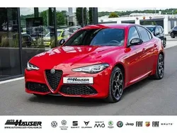 Rot Gebraucht 2023 Alfa Romeo Giulia Competizione Limousine | 38.895 € (Guter Preis)