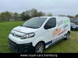 Weiß Gebraucht 2017 Citroën Jumpy Business Class Van / Kleinbus | 10.990 € (Fairer Preis)