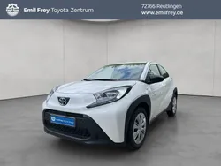 Schneeweiß Neu 2025 Toyota Aygo X-play Kleinwagen | 16.990 €