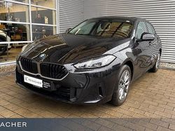 Saphirschwarz metallic Gebraucht 2024 BMW 120 Efficient Dynamics Kleinwagen | 27.888 € (Superpreis)
