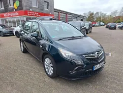 Grün Gebraucht 2015 Opel Zafira Tourer drive Van / Kleinbus | 9.450 € (Guter Preis)