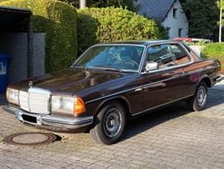 Braun Gebraucht 1983 Mercedes 230 Coupé | 8.900 €
