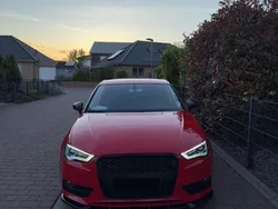 Rot Gebraucht 2015 Audi A3 Kleinwagen | 13.500 € (Teuer)