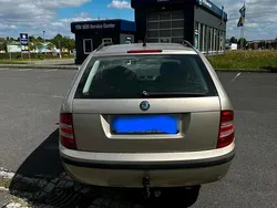Gelb Gebraucht 2005 Skoda Fabia Limousine | 2.000 €