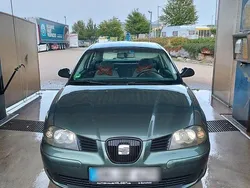 Grün Gebraucht 2004 Seat Ibiza Fresh Limousine | 500 € (Superpreis)