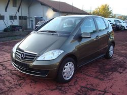 Braun Gebraucht 2008 Mercedes A150 Kleinwagen | 1.650 € (Fairer Preis)