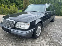 Schwarz Gebraucht 1994 Mercedes E250 Kombi | 6.950 €
