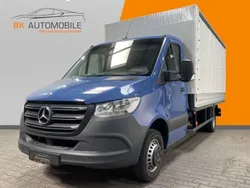 Blau Gebraucht 2024 Mercedes Sprinter Van | 48.671 € (Guter Preis)