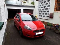 Rot Gebraucht 2009 Fiat Grande Punto Sport Kleinwagen | 2.000 € (Guter Preis)