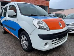 Weiß Gebraucht 2012 Renault Kangoo Expression Van / Kleinbus | 3.980 € (Fairer Preis)