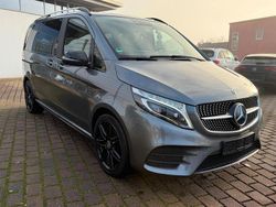 Grau Gebraucht 2022 Mercedes V220 AMG Van / Kleinbus | 43.500 € (Superpreis)