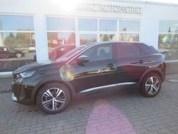 Schwarz Gebraucht 2024 Peugeot 3008 Allure SUV | 26.990 € (Guter Preis)