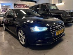 Schwarz Gebraucht 2012 Audi A4 S-Line Kombi | 6.950 € (Superpreis)